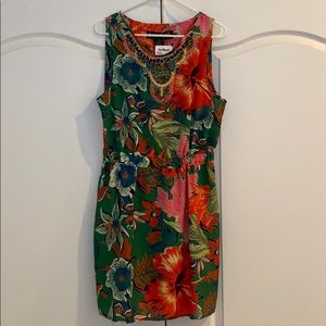 Deisgual dress, NWT